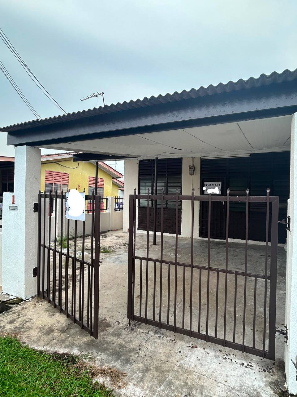 TERES SETINGKAT TAMAN AYER MOLEK, MELAKA