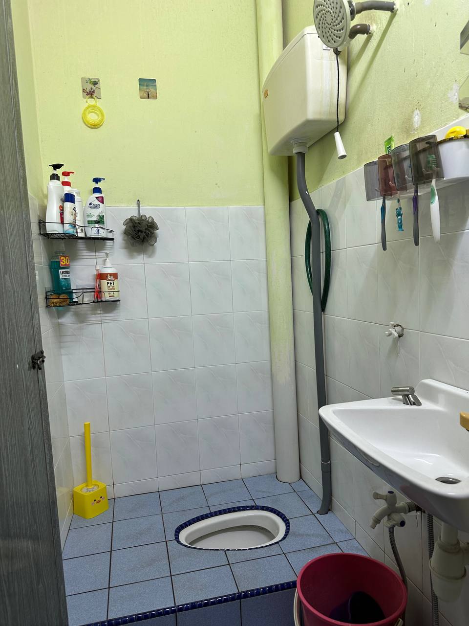 TERES SETINGKAT TAMAN RAMBAI UTAMA MELAKA