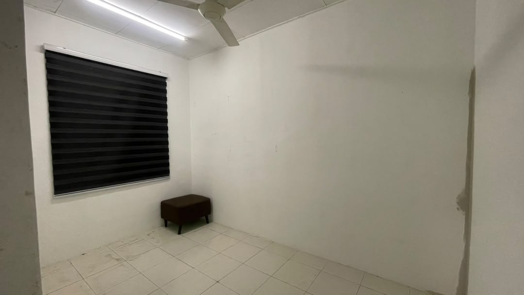 TAMAN SERI PAYA RUMPUT, MASJID TANAH MELAKA