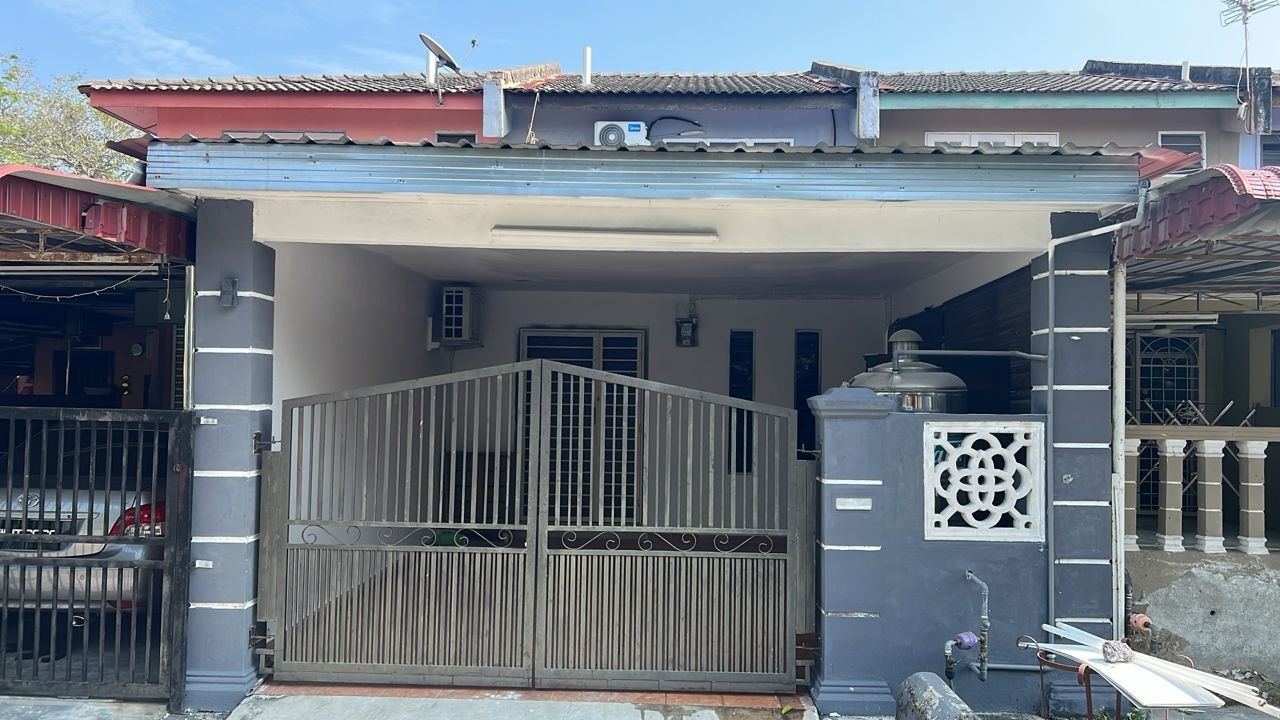 TERES DUA TINGKAT TAMAN SAUJANA SEKSYEN 3, BUKIT KATIL
