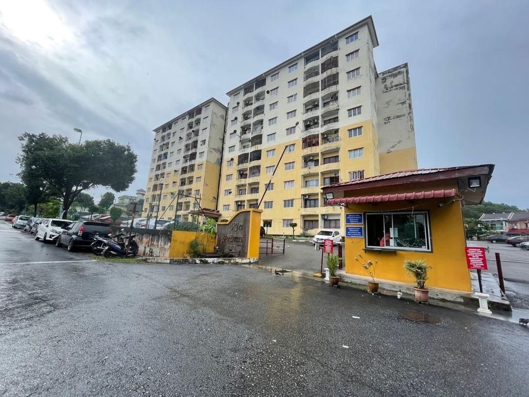 APARTMENT TAMAN BUKIT RIA, KAJANG