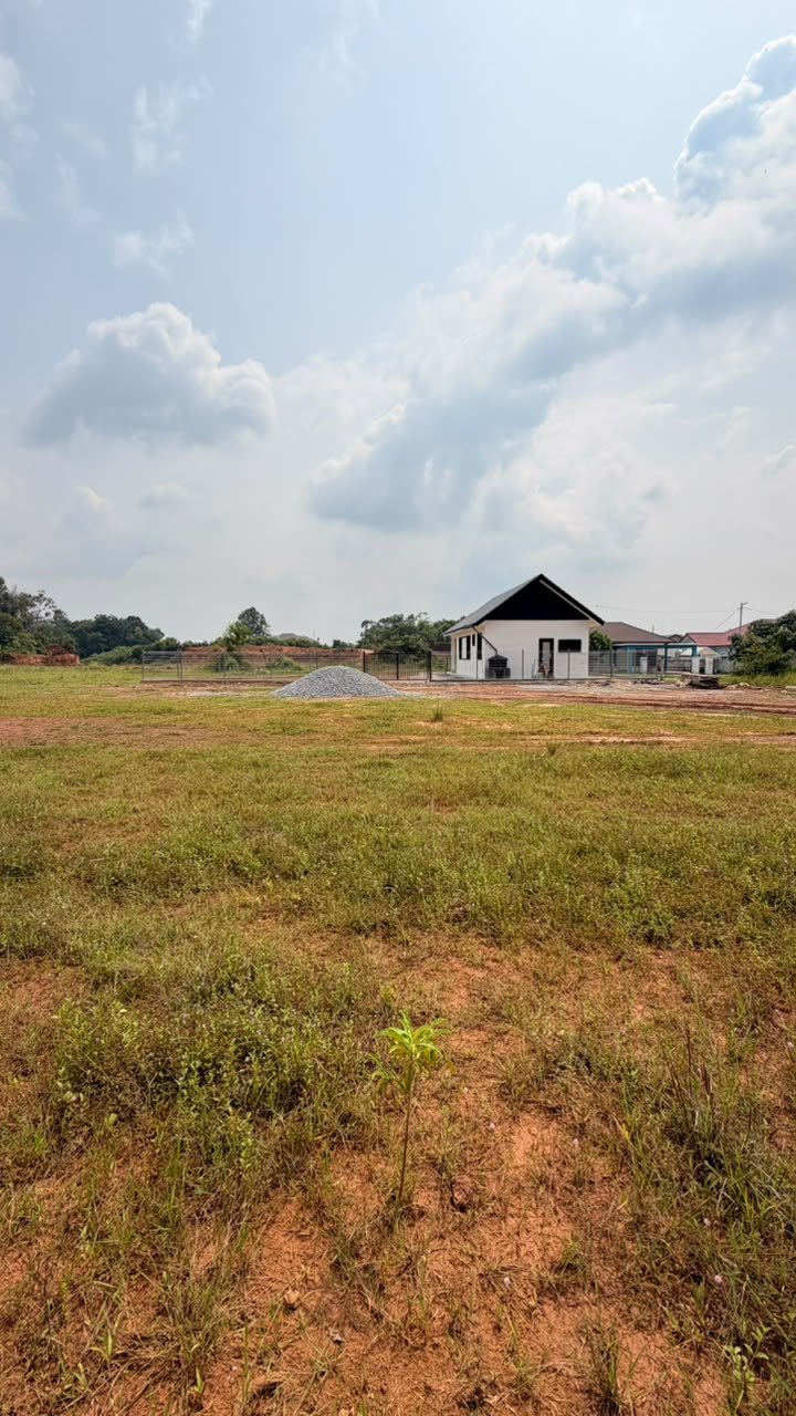 TANAH SOLOK GAUNG BUKIT LINTANG, AYER MOLEK MELAKA