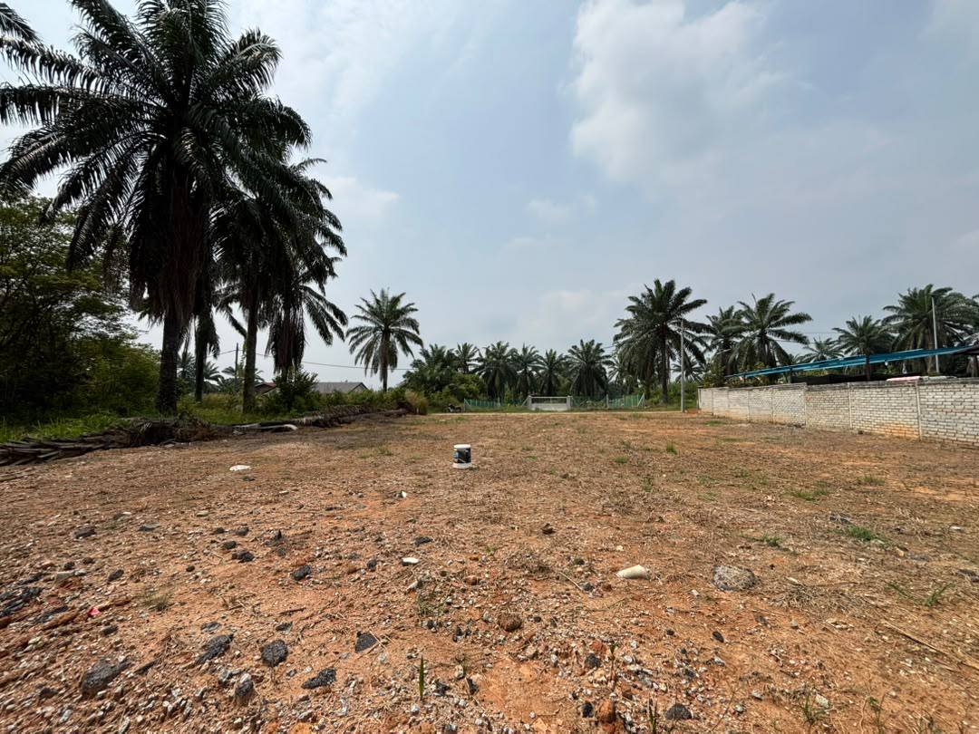 TANAH KAMPUNG TERSUSUN LIPAT KAJANG JASIN