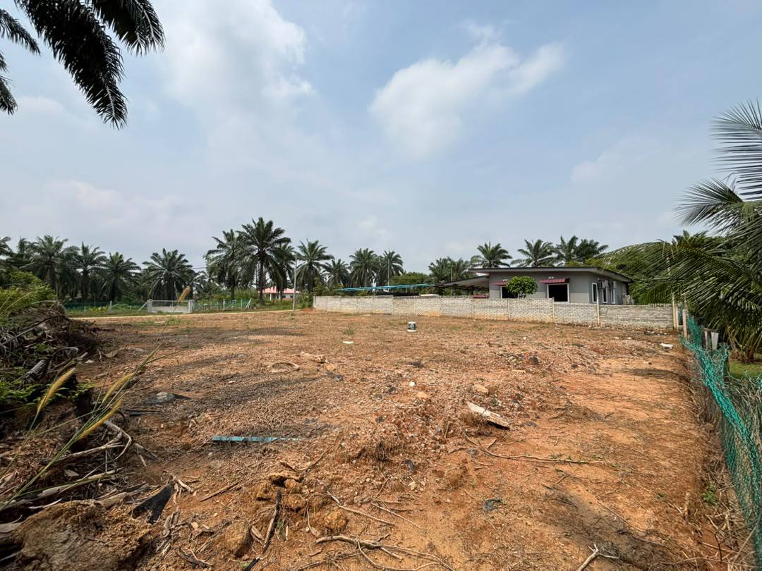 TANAH KAMPUNG TERSUSUN LIPAT KAJANG JASIN